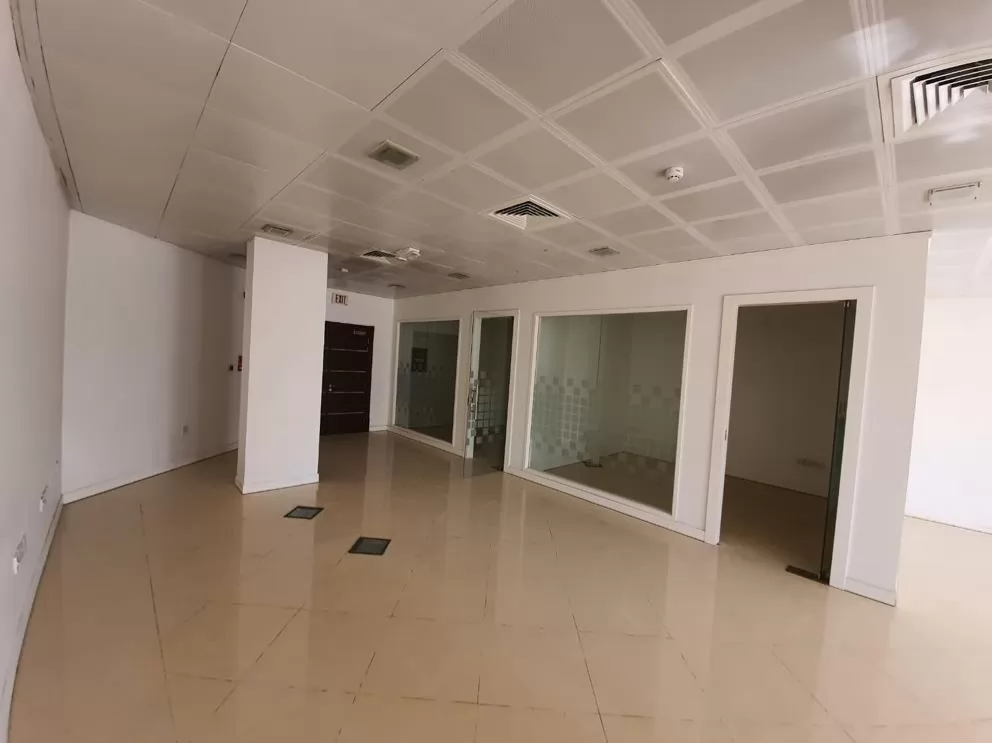 Mixed Use Ready Property 7+ Bedrooms U/F Building  for rent in Doha-Qatar #19984 - 1  image 