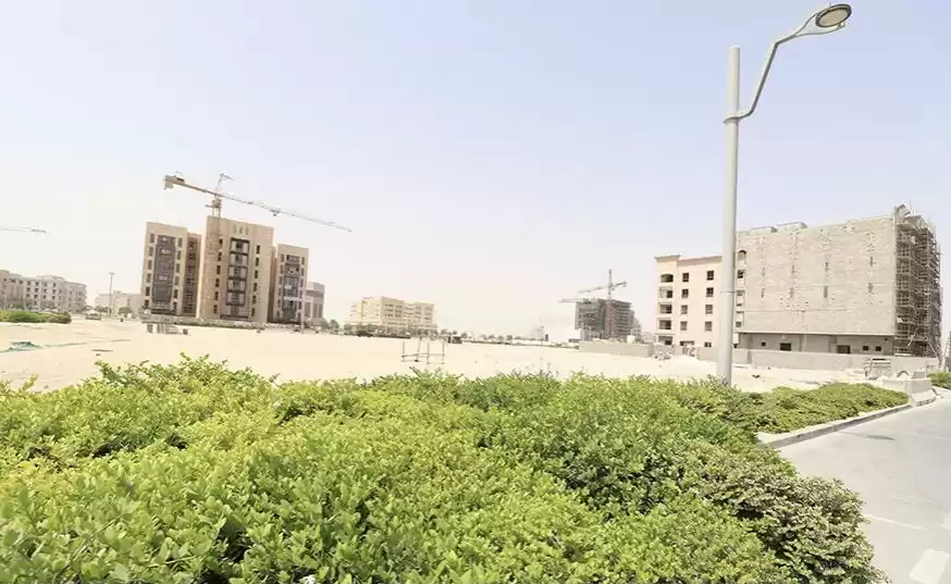 Земельные участки Готовая недвижимость Земля смешанного использования  продается в Аль-Садд , Доха #20039 - 1  image 