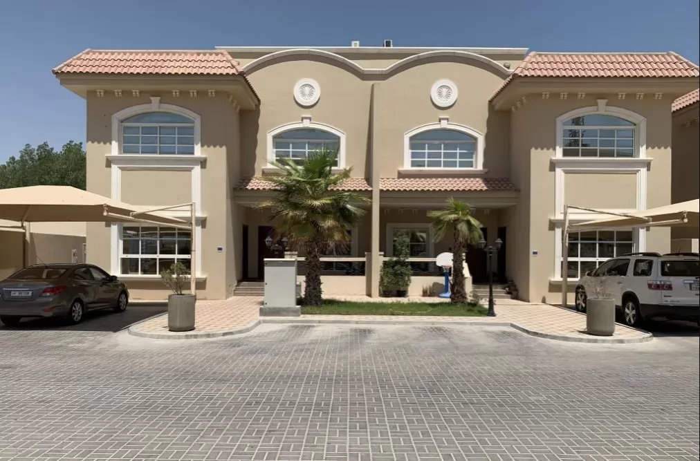 Mixed Use Ready Property 6 Bedrooms S/F Villa in Compound  for rent in Al-Thumama , Doha-Qatar #20110 - 1  image 