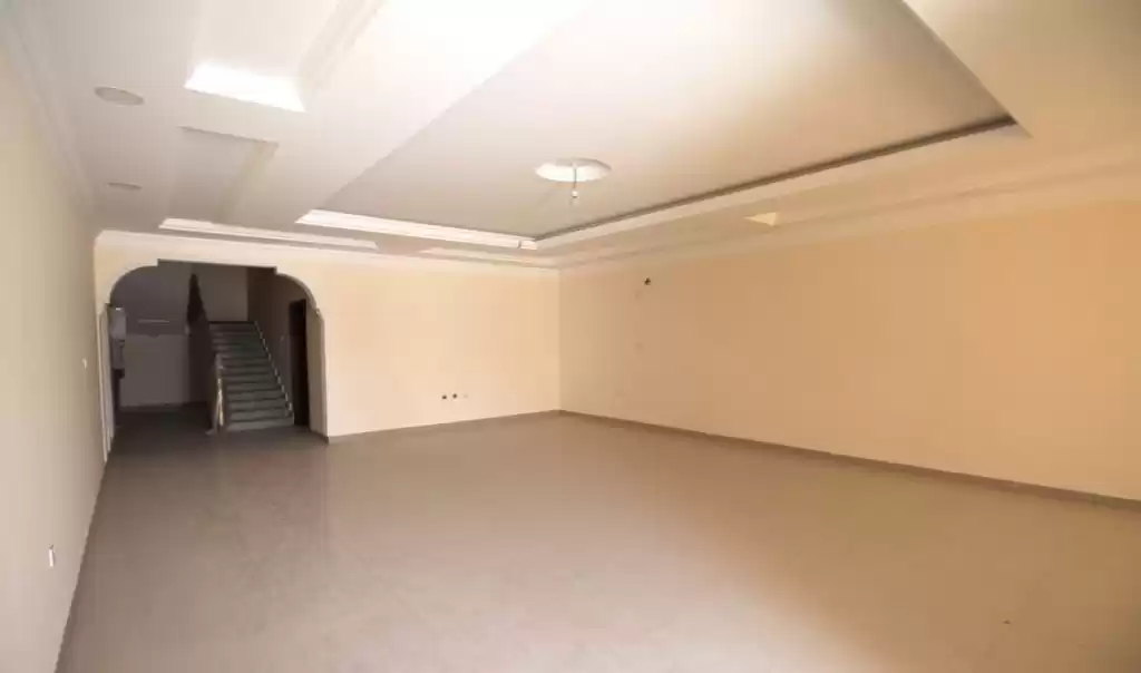 Karışık kullanım Hazır Mülk 6 Yatak Odası U/F Site İçinde Villa  satılık içinde Al Sadd , Doha #20128 - 1  image 