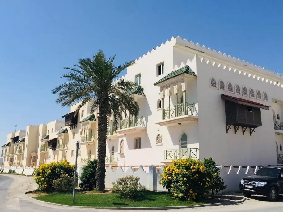 Mixed Use Property 7+ Bedrooms U/F Compound  for rent in Old-Airport , Doha-Qatar #20144 - 1  image 