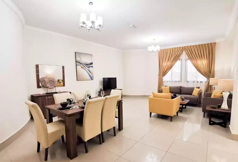 Mixte Utilisé Propriété prête 7+ chambres U / f Composé  a louer au Al-Sadd , Doha #20151 - 1  image 