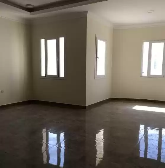 Wohn Klaar eigendom 7 Schlafzimmer U/F Alleinstehende Villa  zu vermieten in Doha #20188 - 1  image 