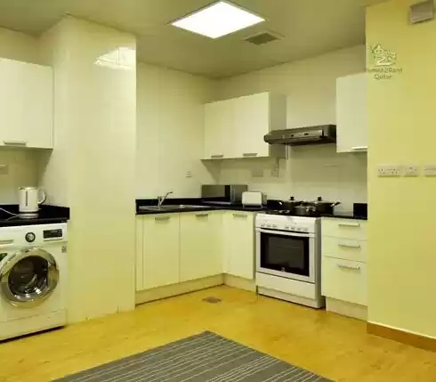 Wohn Klaar eigendom 3 Schlafzimmer F/F Wohnung  zu vermieten in Al Sadd , Doha #20195 - 1  image 