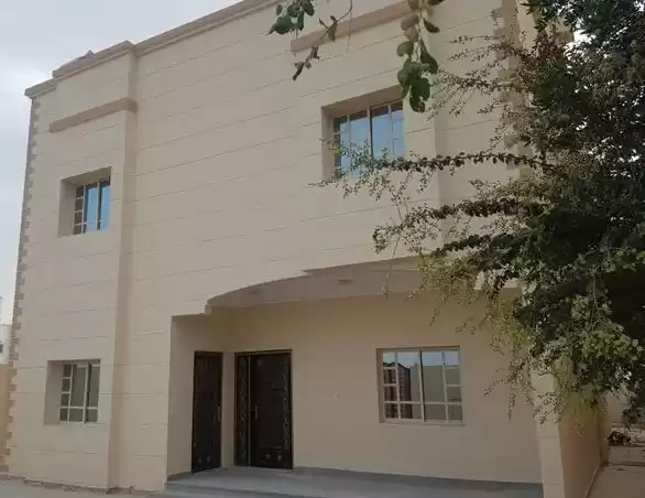 Residencial Listo Propiedad 5 + habitaciones de servicio U / F Villa Standerlone  alquiler en al-sad , Doha #20205 - 1  image 