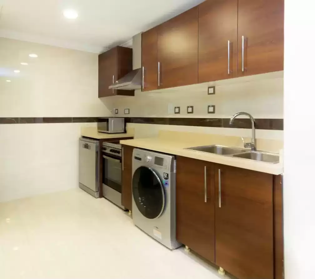 Résidentiel Propriété prête 2 chambres S / F Appartement  à vendre au Al-Sadd , Doha #20291 - 1  image 