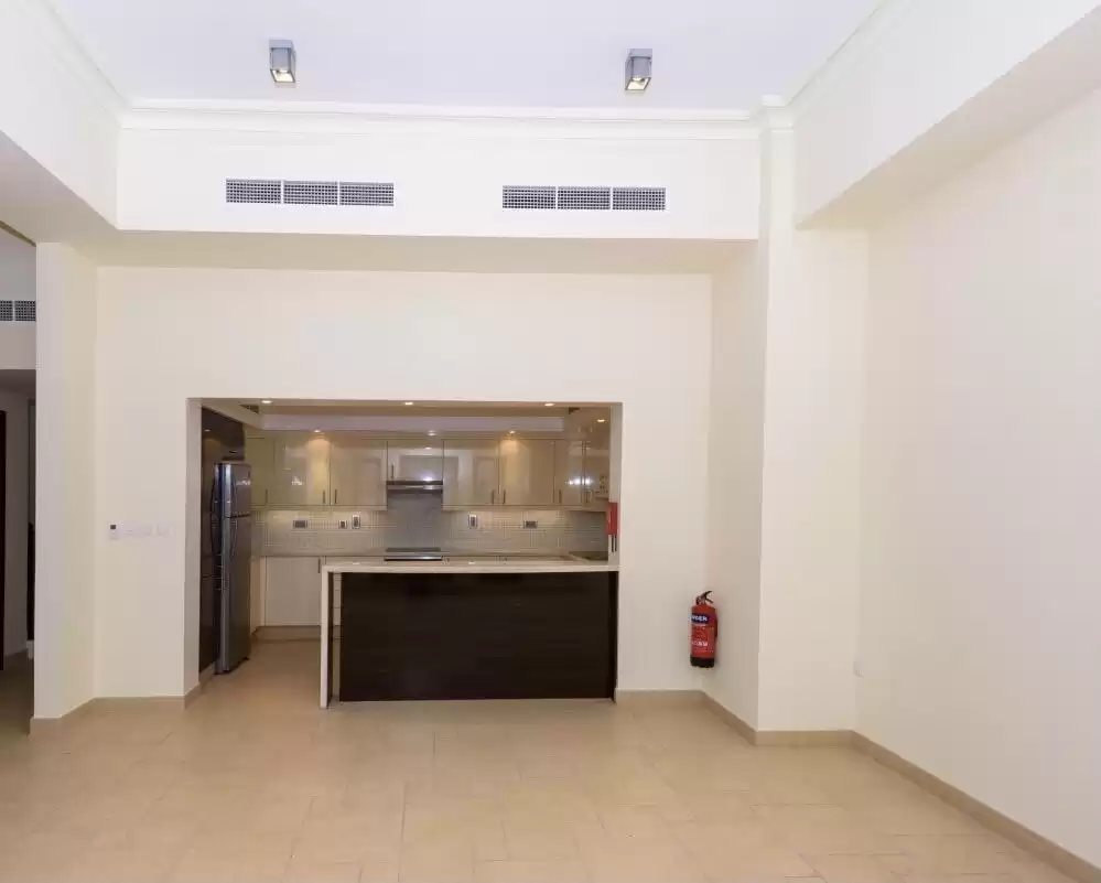Résidentiel Propriété prête 3 chambres S / F Maison de ville  à vendre au Al-Sadd , Doha #20393 - 1  image 