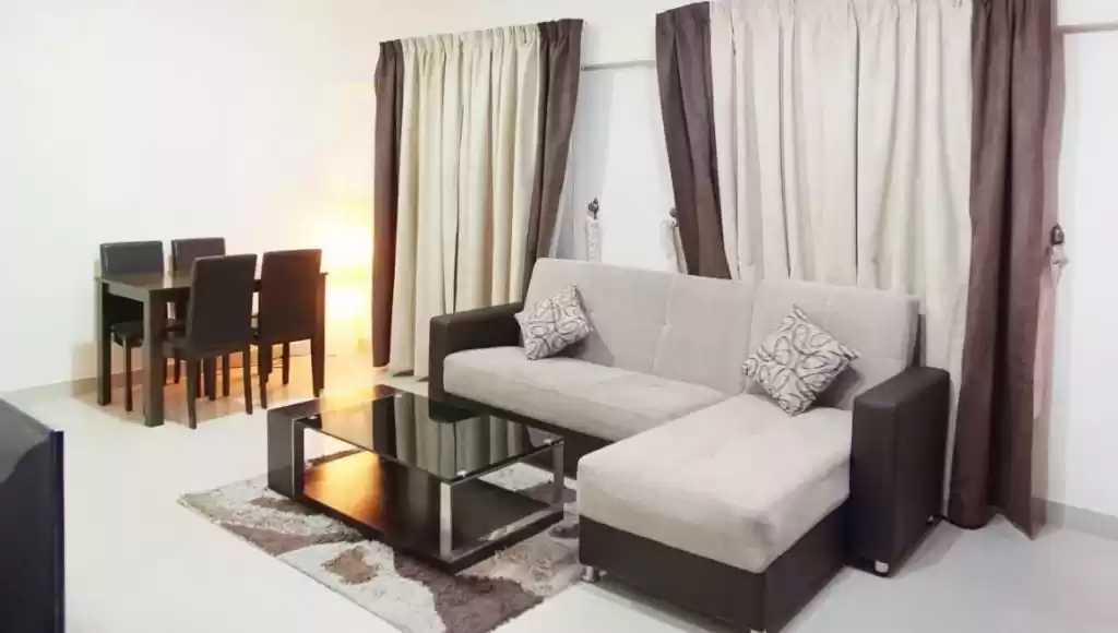 Wohn Klaar eigendom 2 Schlafzimmer F/F Wohnung  zu vermieten in Al Sadd , Doha #20410 - 1  image 