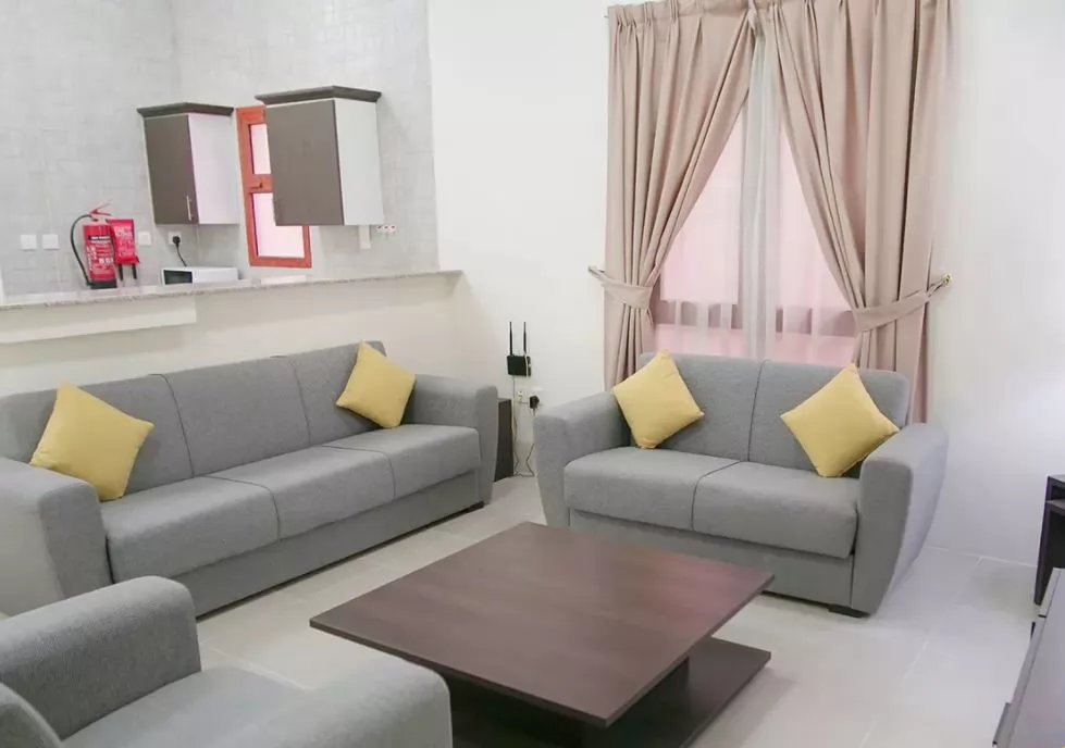 Residential Ready Property 1 Bedroom F/F Apartment  for rent in Al-Doha-Al-Jadeeda , Doha-Qatar #20443 - 1  image 