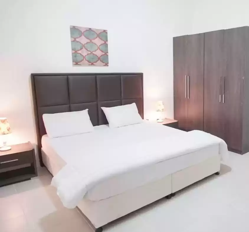 Wohn Klaar eigendom 1 Schlafzimmer F/F Wohnung  zu vermieten in Al Sadd , Doha #20445 - 1  image 
