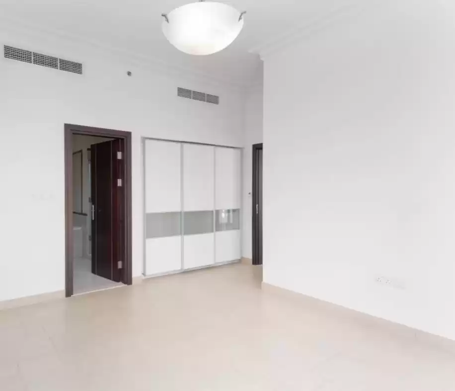 Wohn Klaar eigendom 1 Schlafzimmer S/F Wohnung  zu vermieten in Al Sadd , Doha #20455 - 1  image 
