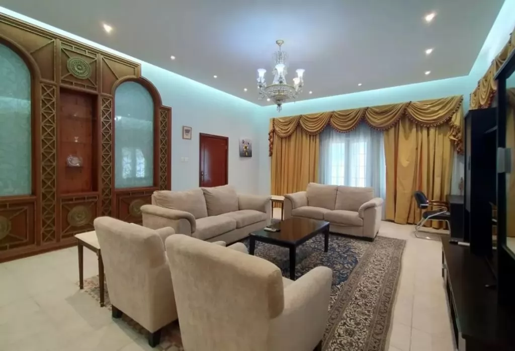 Residential Ready Property 2 Bedrooms F/F Apartment  for rent in Onaiza , Doha-Qatar #20464 - 1  image 