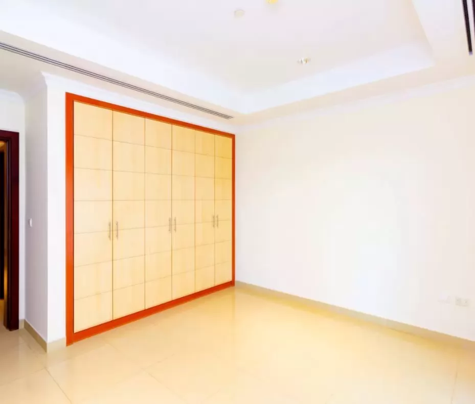 Residencial Listo Propiedad 2 + habitaciones de servicio S / F Apartamento  alquiler en al-sad , Doha #20469 - 1  image 