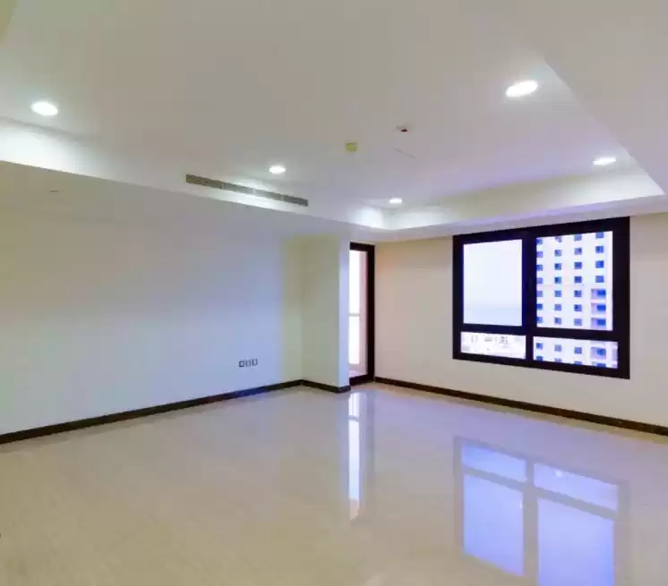 Жилой Готовая недвижимость 2 спальни С/Ж Квартира  продается в Аль-Садд , Доха #20523 - 1  image 