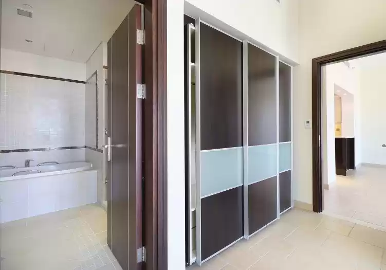 住宅 就绪物业 1 间卧室 楼/楼 公寓  出租 在 多哈 #20555 - 1  image 