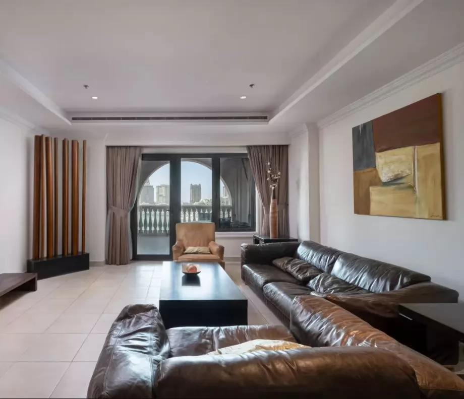 Residential Ready Property 1 Bedroom F/F Apartment  for rent in The-Pearl-Qatar , Doha-Qatar #20652 - 1  image 