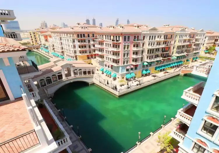 Résidentiel Propriété prête 5 chambres S / F Appartement  à vendre au Al-Sadd , Doha #20672 - 1  image 