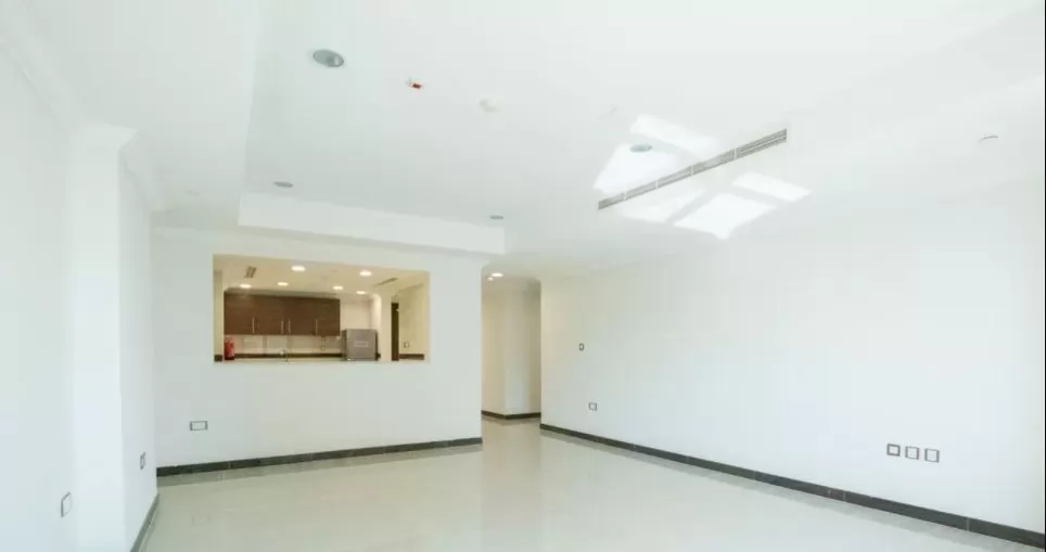 Residential Ready Property 2 Bedrooms S/F Apartment  for sale in The-Pearl-Qatar , Doha-Qatar #20682 - 1  image 