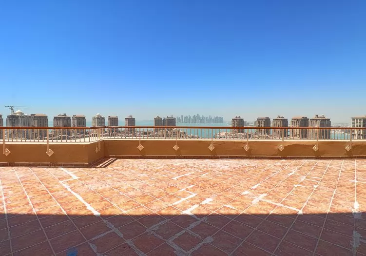 Residential Ready Property 4+maid Bedrooms S/F Penthouse  for sale in The-Pearl-Qatar , Doha-Qatar #20684 - 1  image 