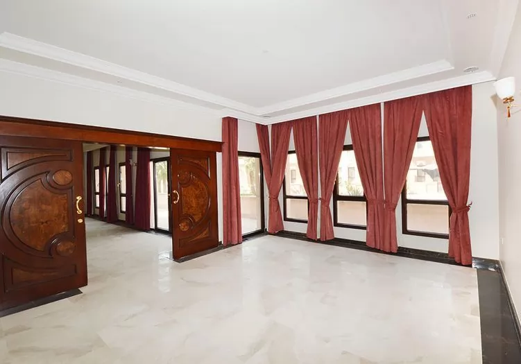 Residential Ready Property 5 Bedrooms F/F Standalone Villa  for rent in Doha-Qatar #20712 - 1  image 