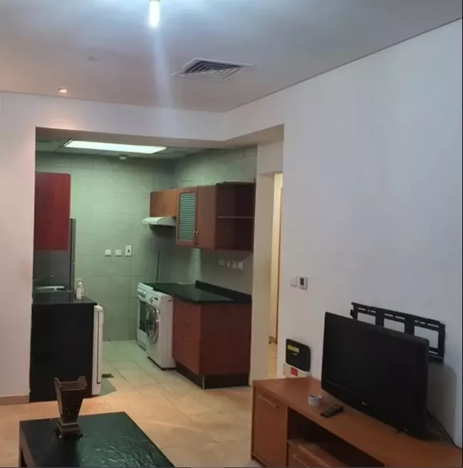 住宅 就绪物业 2 间卧室 楼/楼 公寓  出售 在 萨德 , 多哈 #20719 - 1  image 
