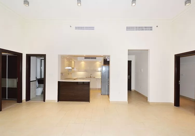 Residential Ready Property 2 Bedrooms S/F Apartment  for sale in The-Pearl-Qatar , Doha-Qatar #20722 - 1  image 