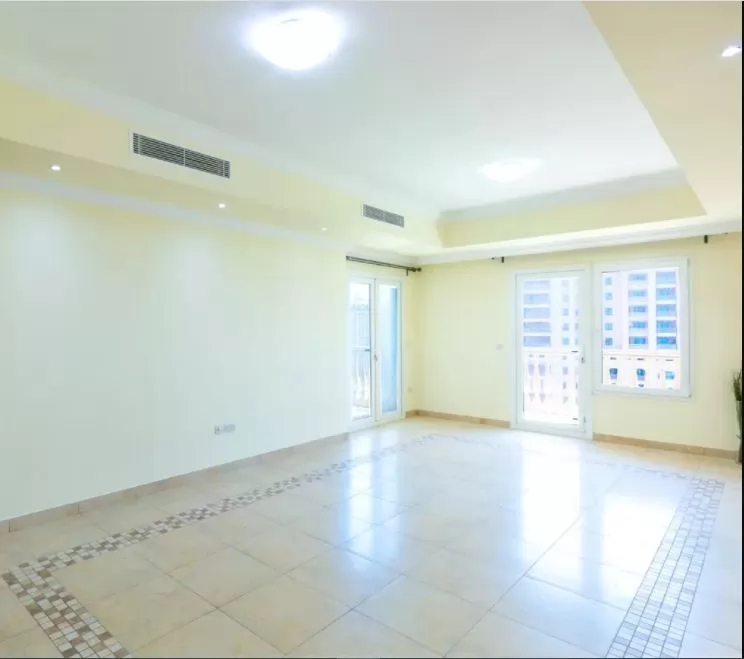 Residential Ready Property 2 Bedrooms S/F Apartment  for sale in The-Pearl-Qatar , Doha-Qatar #20733 - 1  image 