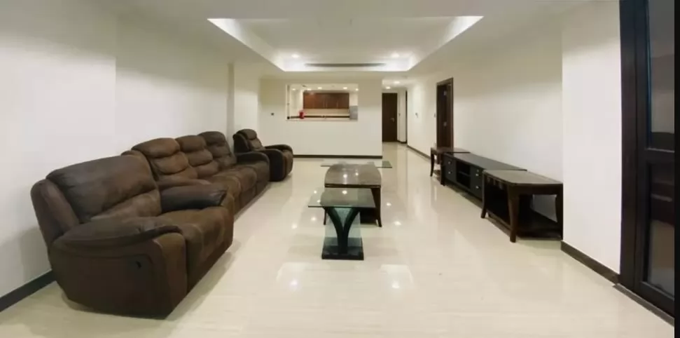Жилой Готовая недвижимость 2 спальни Ж/Ж Квартира  продается в Аль-Садд , Доха #20753 - 1  image 