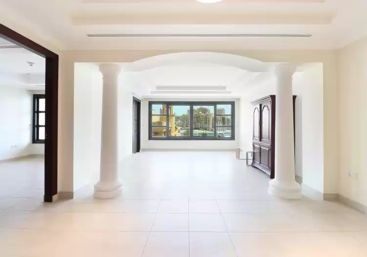 Résidentiel Propriété prête 2 chambres F / F Maison de ville  a louer au Doha #20763 - 1  image 