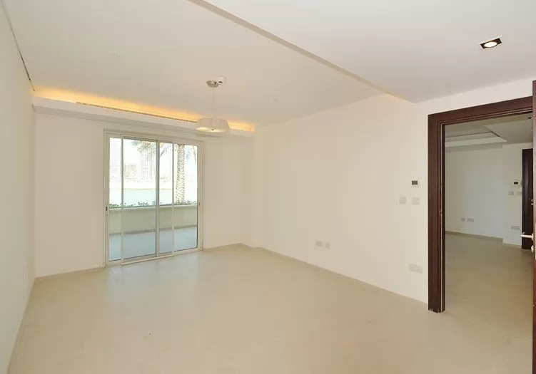 Residential Ready Property 1 Bedroom F/F Townhouse  for rent in Doha-Qatar #20764 - 2  image 
