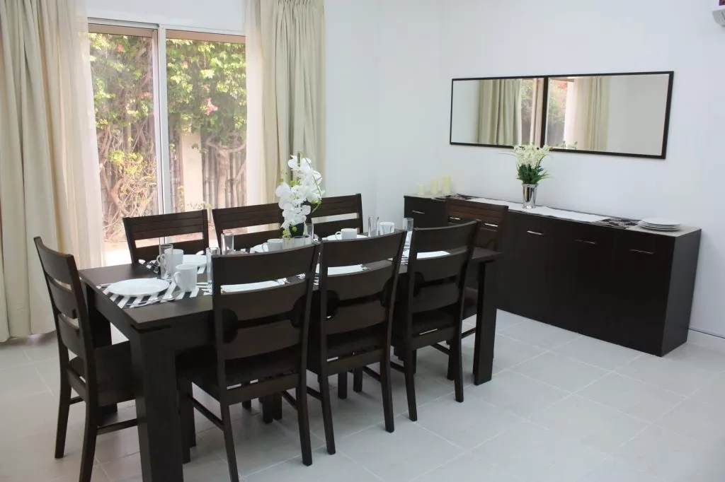 Residential Ready Property 4 Bedrooms F/F Apartment  for rent in Doha-Qatar #20851 - 3  image 