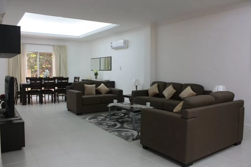Residential Ready Property 4 Bedrooms F/F Apartment  for rent in Doha-Qatar #20851 - 2  image 
