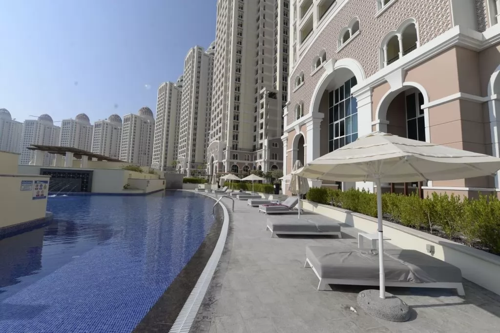 Wohn Klaar eigendom 2 Schlafzimmer F/F Wohnung  zu vermieten in Doha #20856 - 1  image 