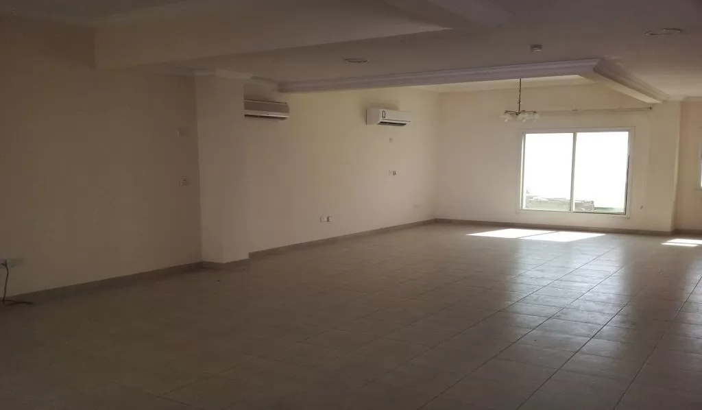 Residential Ready Property 4 Bedrooms U/F Standalone Villa  for rent in Doha-Qatar #20877 - 1  image 