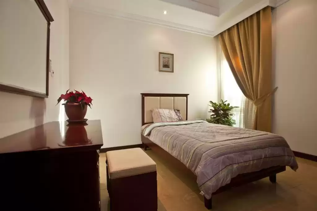 yerleşim Hazır Mülk 3 yatak odası F/F Apartman  kiralık içinde Doha #20945 - 1  image 