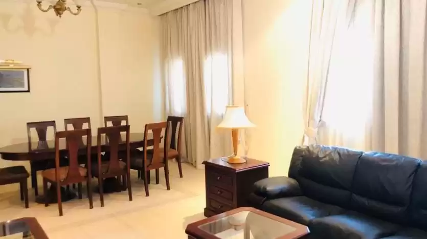 Residential Ready Property 3 Bedrooms S/F Apartment  for rent in Doha #21003 - 1  image 