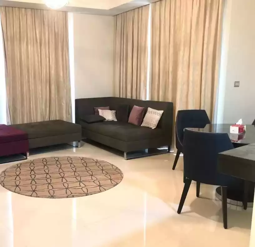 Wohn Klaar eigendom 2 Schlafzimmer F/F Wohnung  zu vermieten in Al Sadd , Doha #21029 - 1  image 