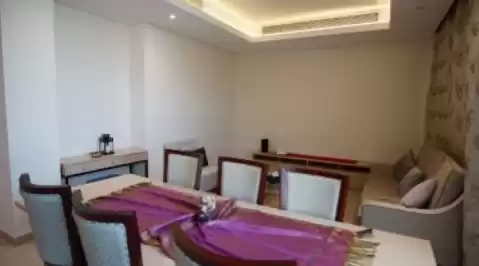 yerleşim Hazır Mülk 2 yatak odası F/F dubleks  kiralık içinde Al Sadd , Doha #21045 - 1  image 