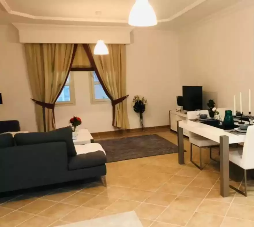 Wohn Klaar eigendom 2 Schlafzimmer F/F Wohnung  zu vermieten in Al Sadd , Doha #21047 - 1  image 