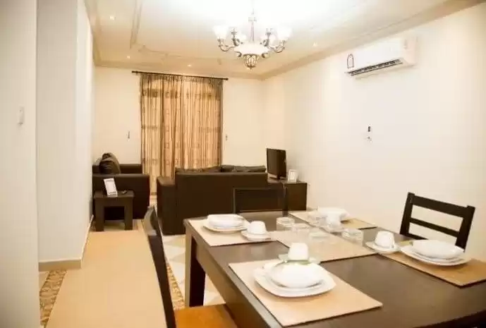 Wohn Klaar eigendom 2 Schlafzimmer F/F Wohnung  zu vermieten in Al Sadd , Doha #21079 - 1  image 