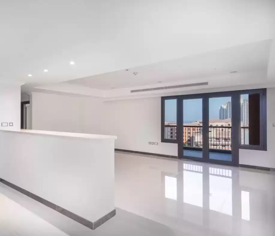 Wohn Klaar eigendom 2 Schlafzimmer F/F Wohnung  zu vermieten in Al Sadd , Doha #21080 - 1  image 