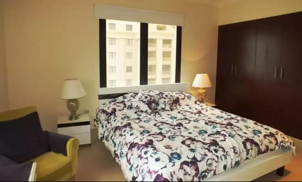 yerleşim Hazır Mülk 2 yatak odası F/F Apartman  kiralık içinde Al Sadd , Doha #21158 - 1  image 