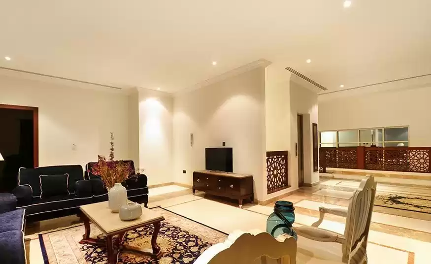 Wohn Klaar eigendom 5 + Zimmermädchen S/F Alleinstehende Villa  zu verkaufen in Al Sadd , Doha #21172 - 1  image 