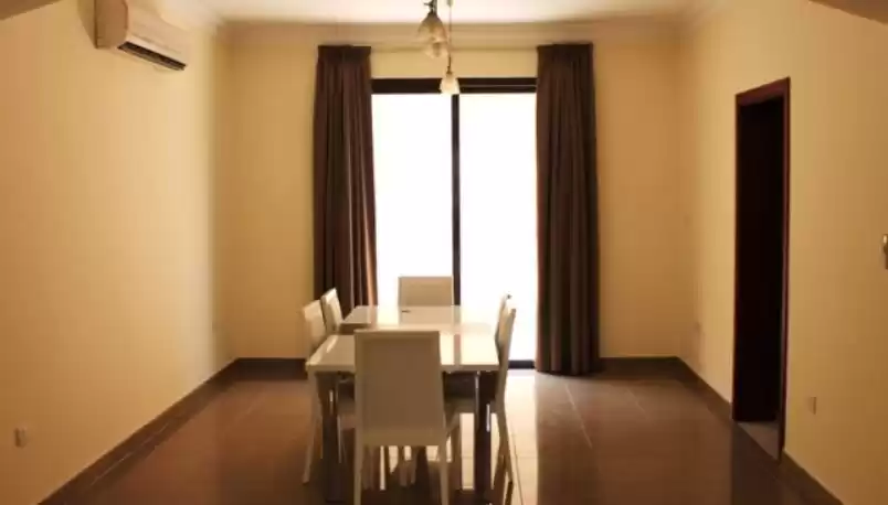 Mixed Use Ready Property 2 Bedrooms S/F Bungalow  for rent in Al Sadd , Doha #21257 - 1  image 