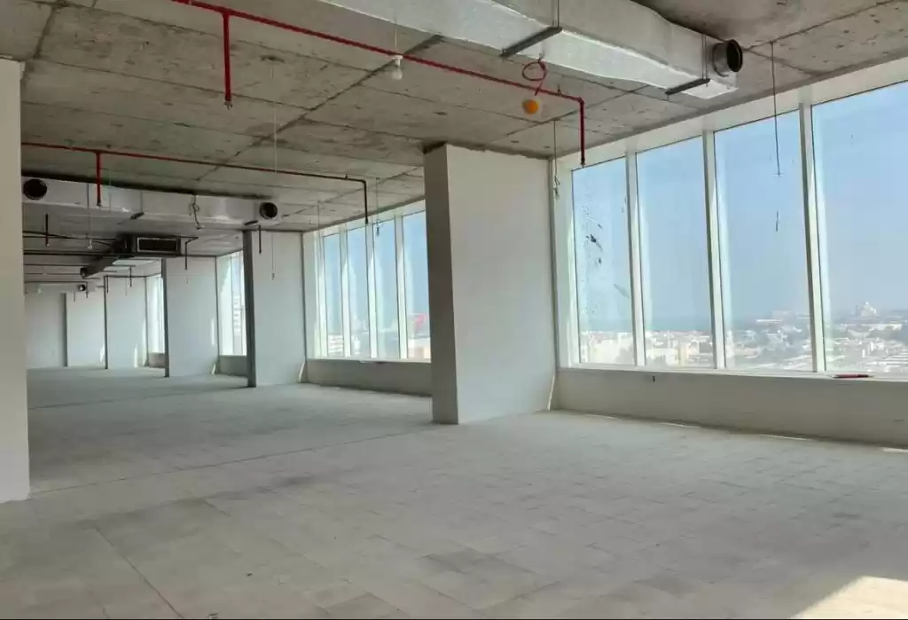 Commercial Shell & Core U/F Full Floor  for rent in Doha #21290 - 1  image 