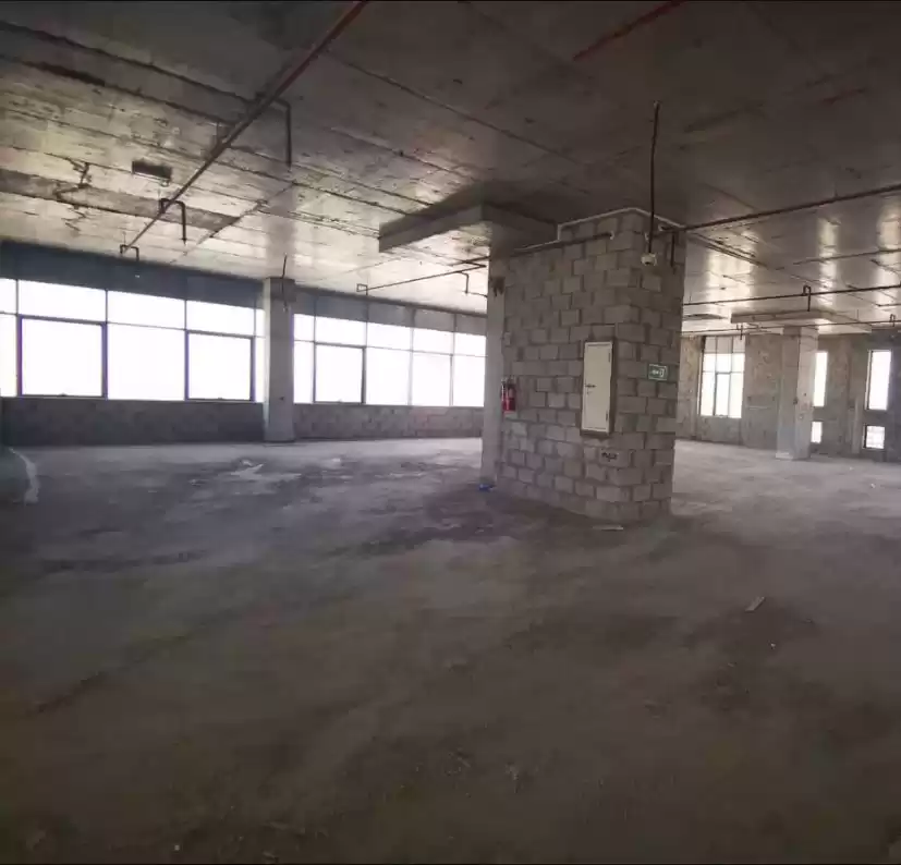 Commercial Shell & Core U/F Full Floor  for rent in Doha #21293 - 1  image 