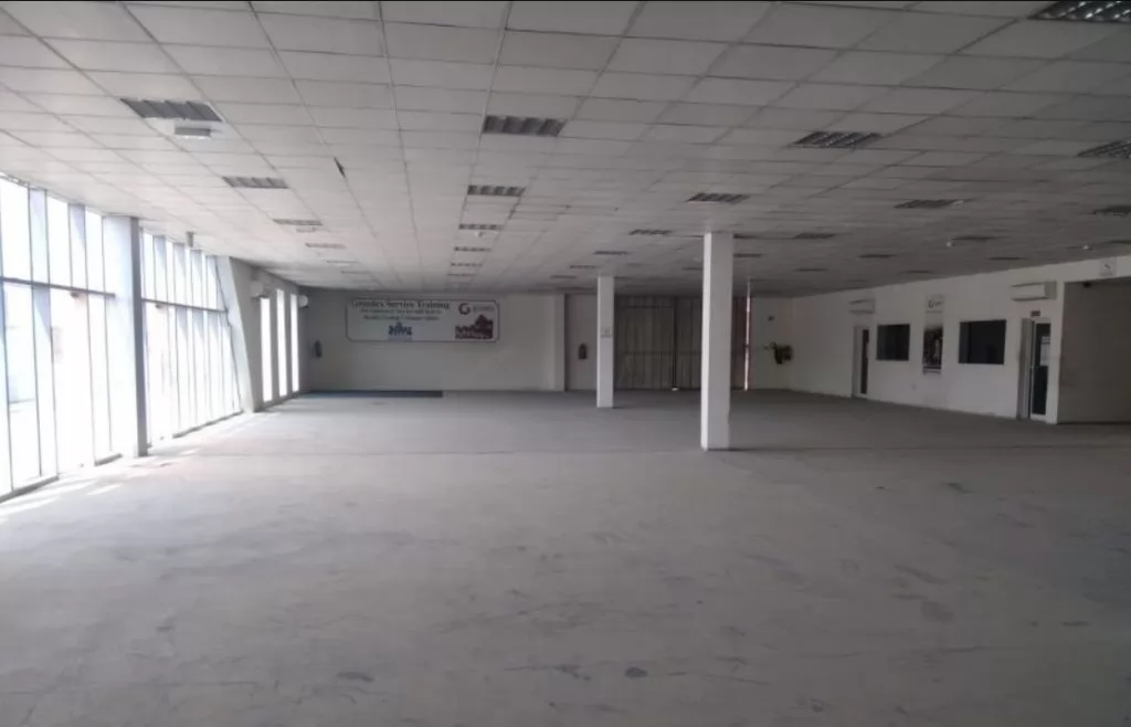 Mixed Use Ready Property U/F Warehouse  for rent in Al Sadd , Doha #21392 - 1  image 