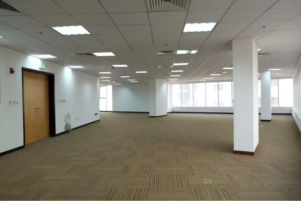 Коммерческий Готовая недвижимость Н/Ф Бизнес центр  продается в Аль-Садд , Доха #21411 - 1  image 