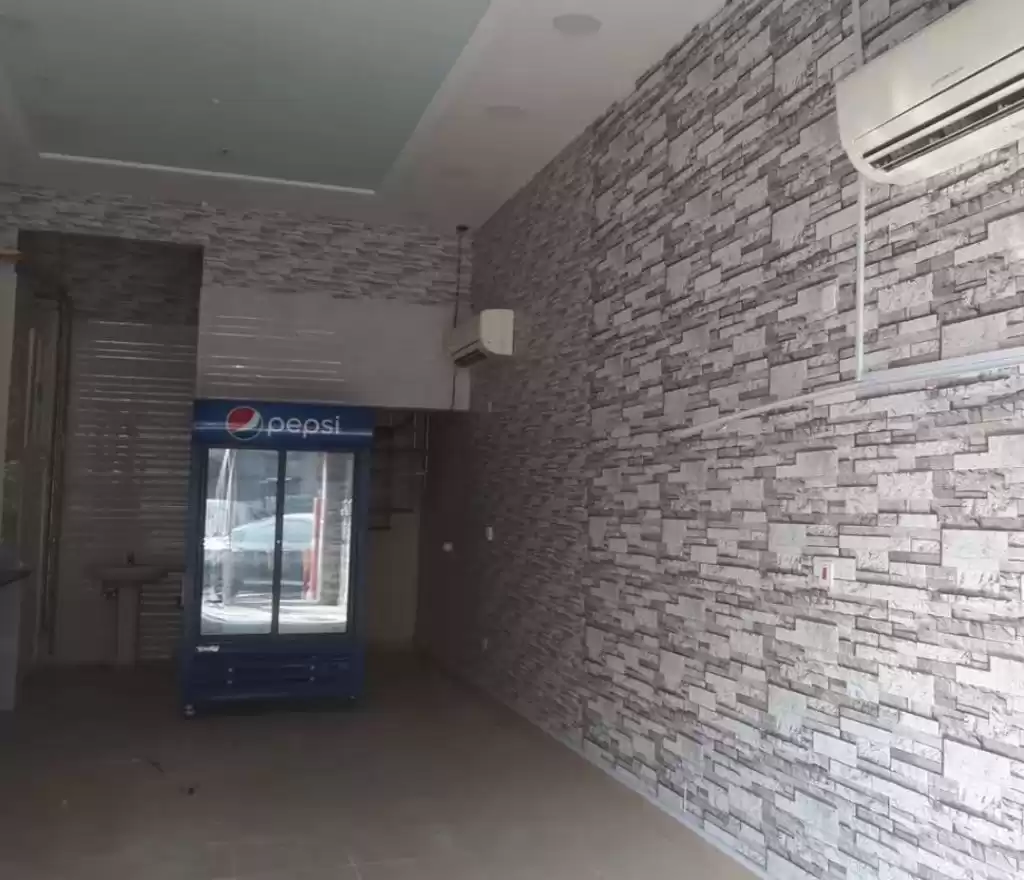 Mixed Use Ready Property U/F Shop  for rent in Al Sadd , Doha #21455 - 1  image 