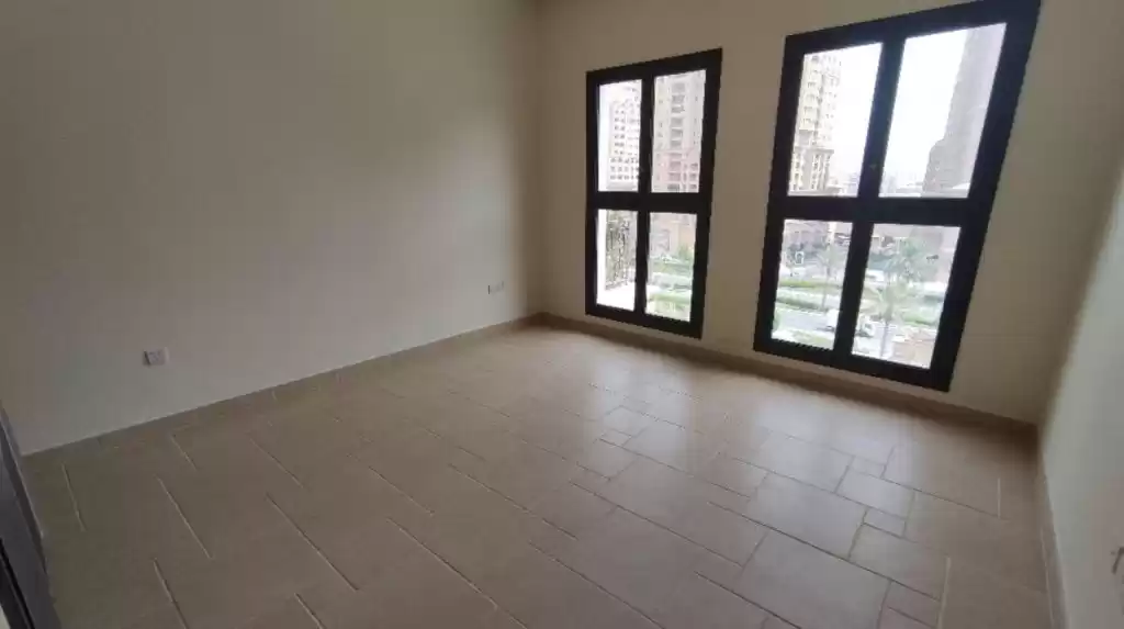 Mixed Use Ready Property 3 Bedrooms S/F Duplex  for sale in Al Sadd , Doha #21483 - 1  image 